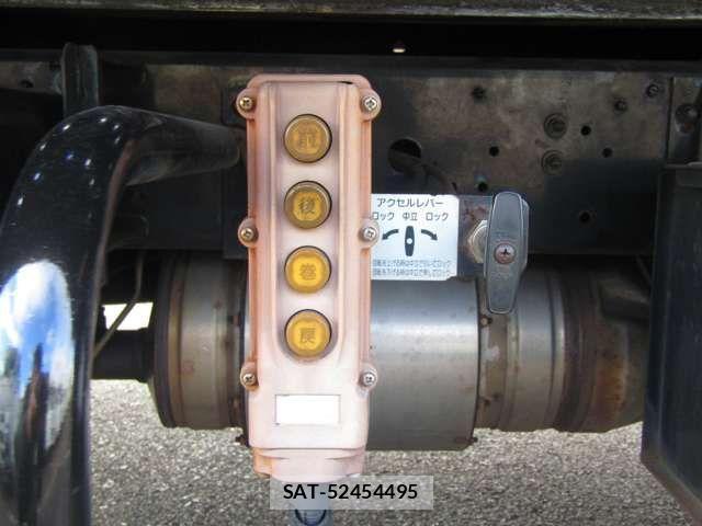 Toyota DYNA TRUCK 2005-04 3714053-14