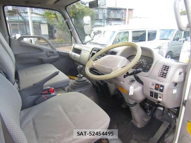 Toyota DYNA TRUCK 2005-04 3714053-16