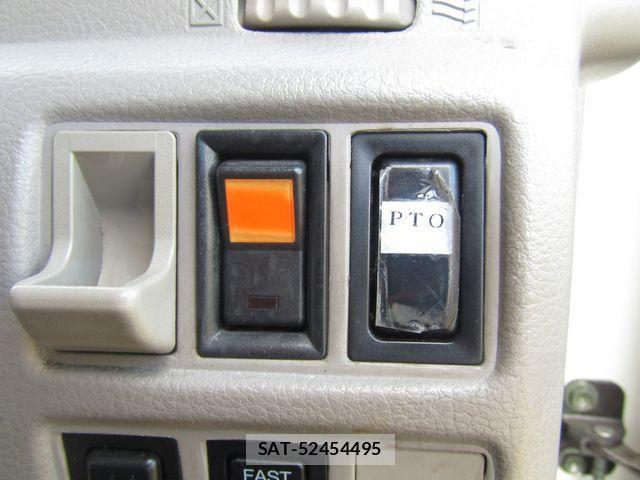 Toyota DYNA TRUCK 2005-04 3714053-25