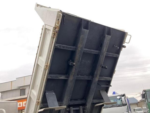 Toyota DYNA TRUCK 2023-08 3847209-11