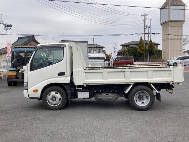 Toyota DYNA TRUCK 2023-08 3847209-6