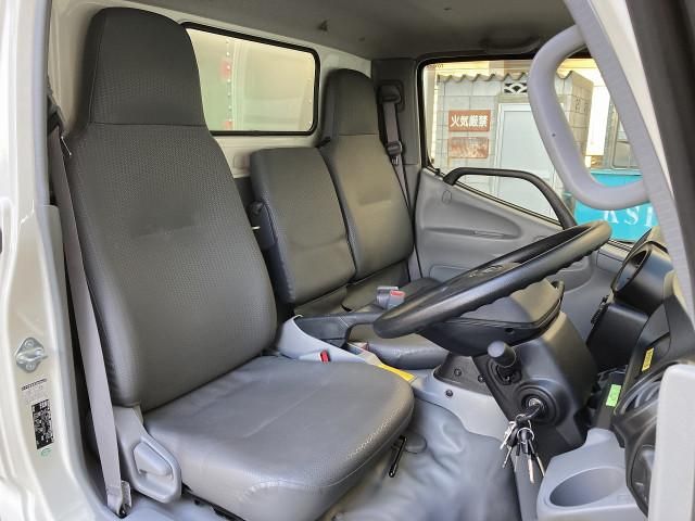 Toyota DYNA TRUCK 2018-04 3847212-13