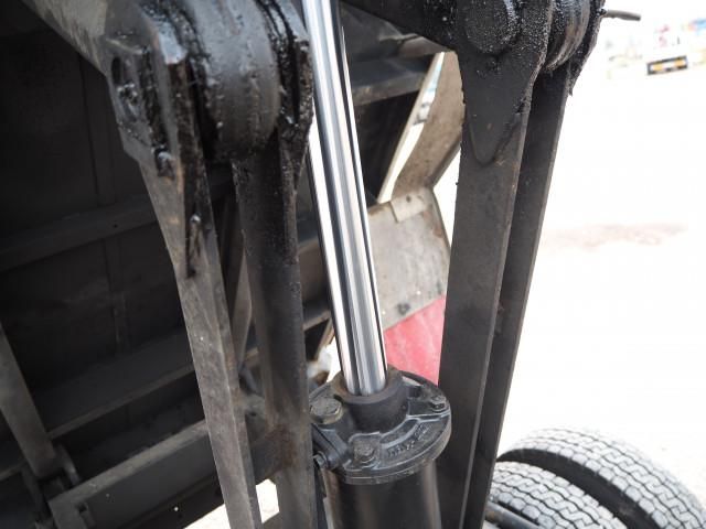 Toyota DYNA TRUCK 2013-06 3847214-15