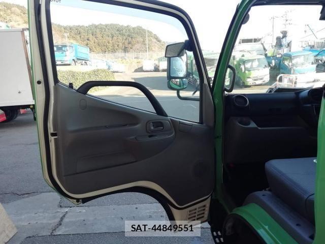 Toyota DYNA TRUCK 2019-03 3933943-23