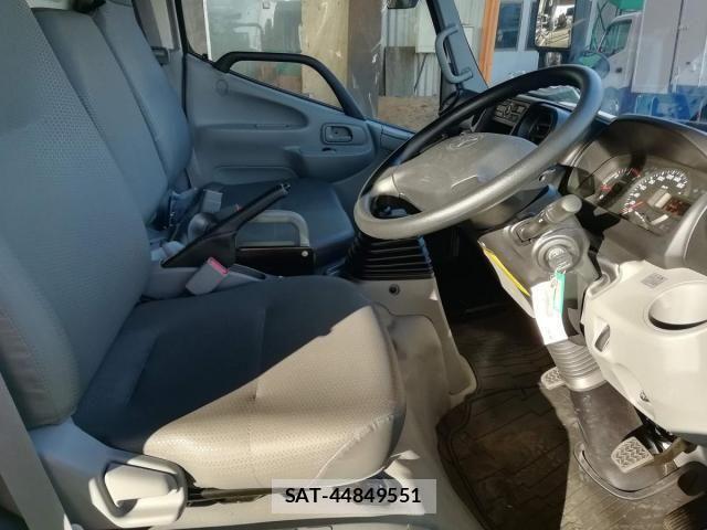 Toyota DYNA TRUCK 2019-03 3933943-28
