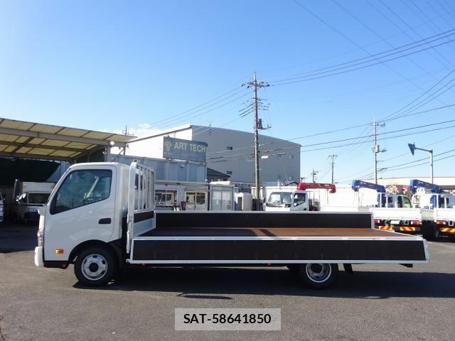 Toyota DYNA TRUCK 2026-01 3933942-19
