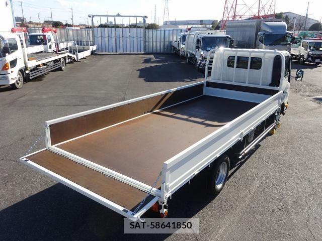 Toyota DYNA TRUCK 2026-01 3933942-20