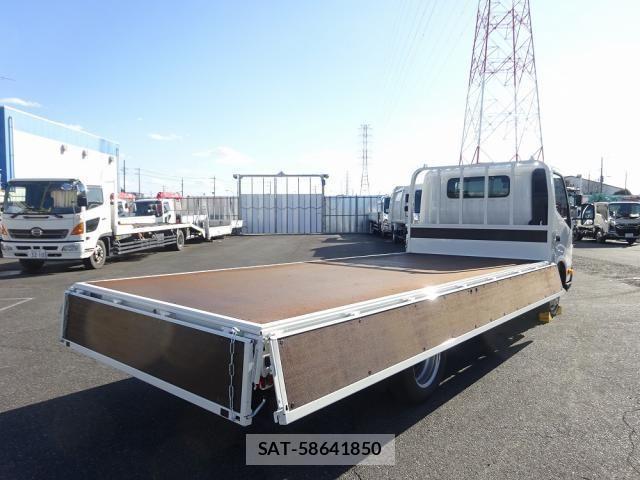 Toyota DYNA TRUCK 2026-01 3933942-21