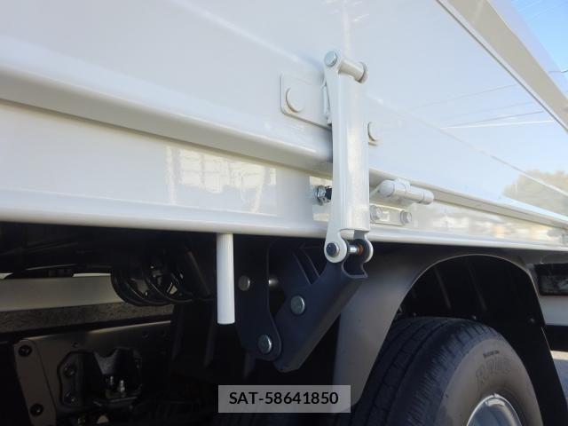 Toyota DYNA TRUCK 2026-01 3933942-23