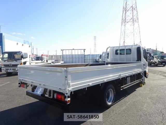 Toyota DYNA TRUCK 2026-01 3933942-3