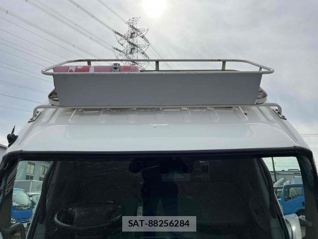 Toyota DYNA TRUCK 2018-10 4041395-17