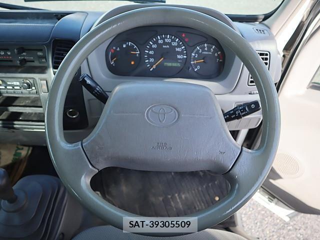 Toyota DYNA TRUCK 2012-06 4240638-3