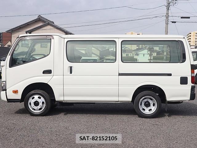 Toyota DYNA TRUCK 2017-12 4323282-8