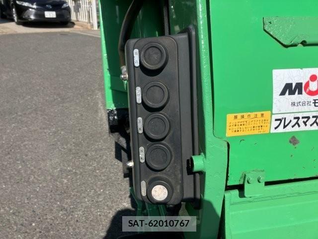 Toyota DYNA TRUCK 2015-03 4939119-10