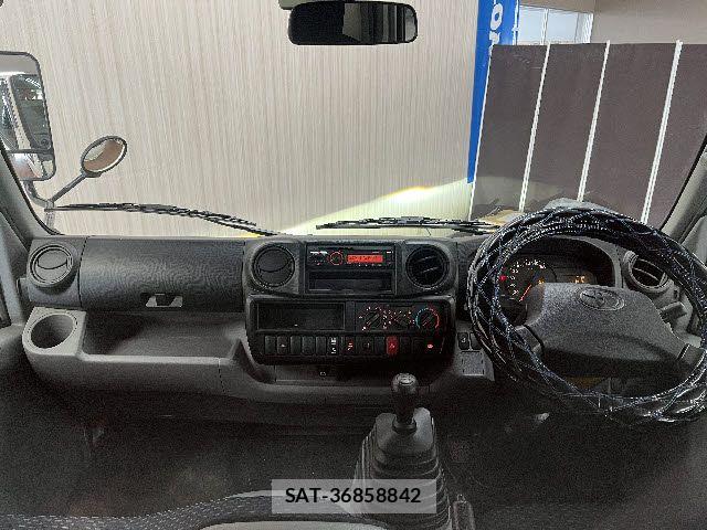 Toyota DYNA TRUCK 2022-03 4939115-1