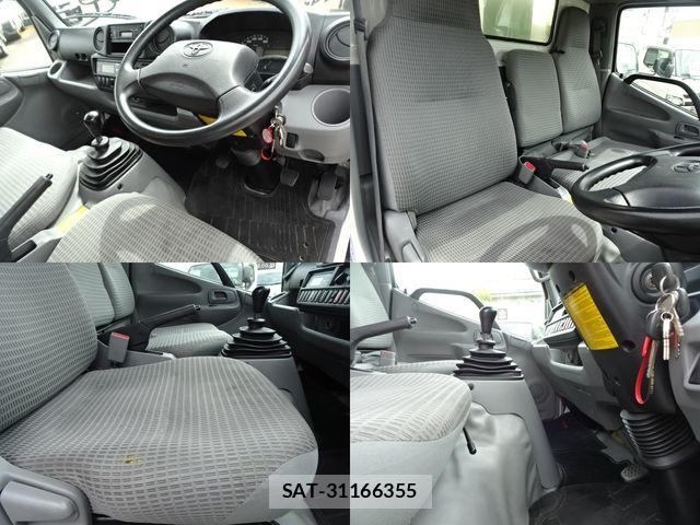 Toyota DYNA TRUCK 2020-02 4939110-19