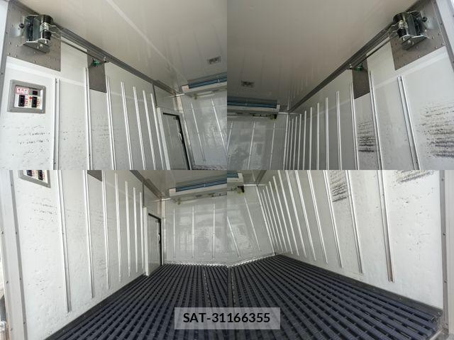 Toyota DYNA TRUCK 2020-02 4939110-5