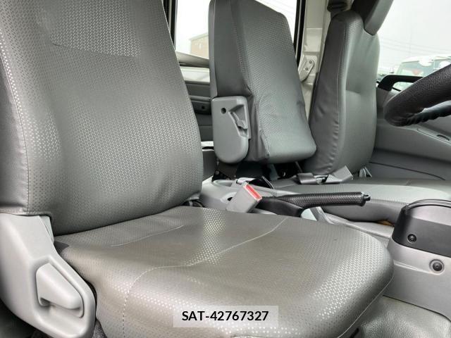 Toyota DYNA TRUCK 2020-03 5866921-16