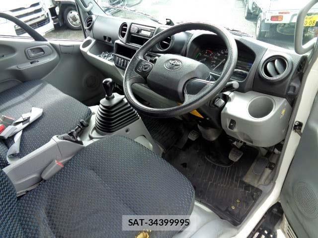 Toyota DYNA TRUCK 2021-03 5866932-2