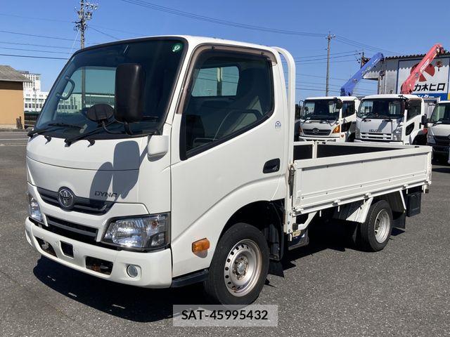 Toyota DYNA TRUCK 2018-01 5866941-1