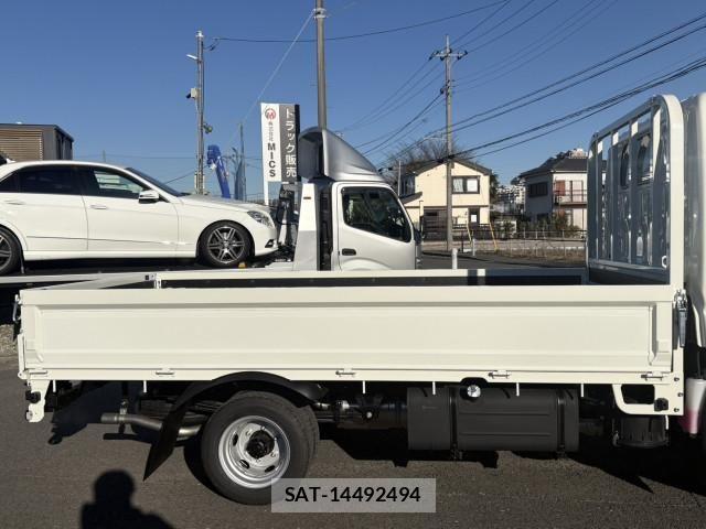 Toyota DYNA TRUCK 2026-02 5866930-5