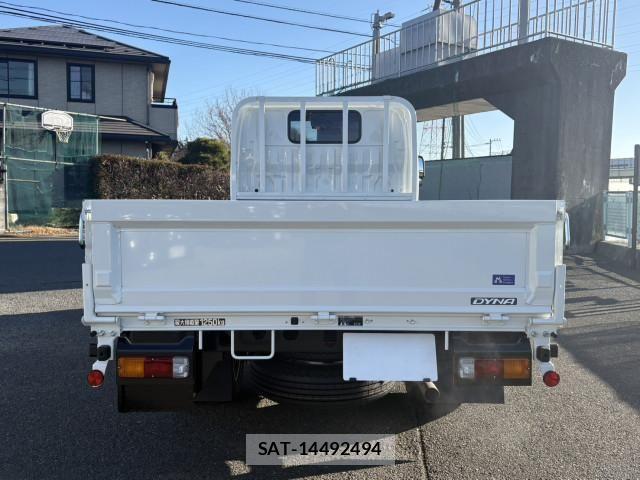 Toyota DYNA TRUCK 2026-02 5866930-7