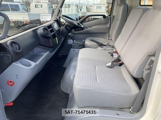Toyota DYNA TRUCK 2019-03 5866924-5