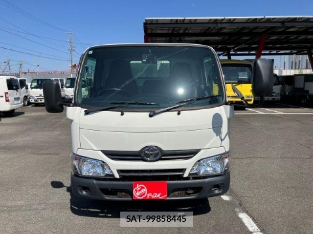 Toyota DYNA TRUCK 2021-08 5866923-2
