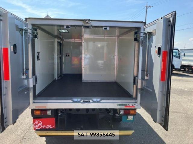 Toyota DYNA TRUCK 2021-08 5866923-7
