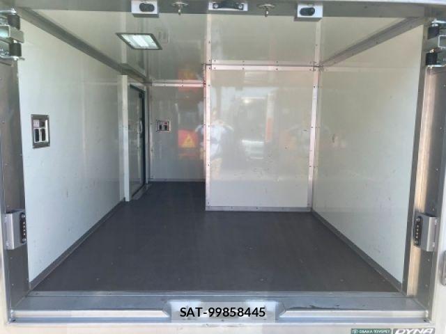 Toyota DYNA TRUCK 2021-08 5866923-8