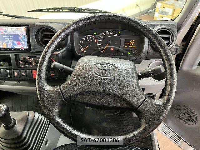 Toyota DYNA TRUCK 2021-11 5866925-13