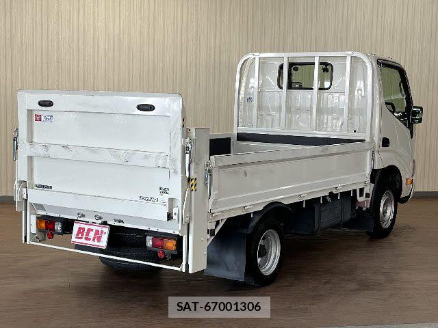 Toyota DYNA TRUCK 2021-11 5866925-2