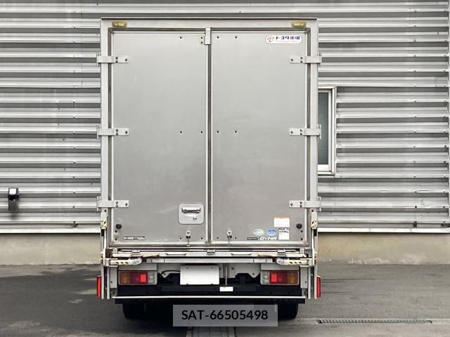 Toyota DYNA TRUCK 2016-02 6004300-3