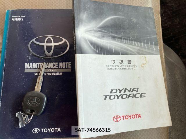 Toyota DYNA TRUCK 2011-11 6004346-22