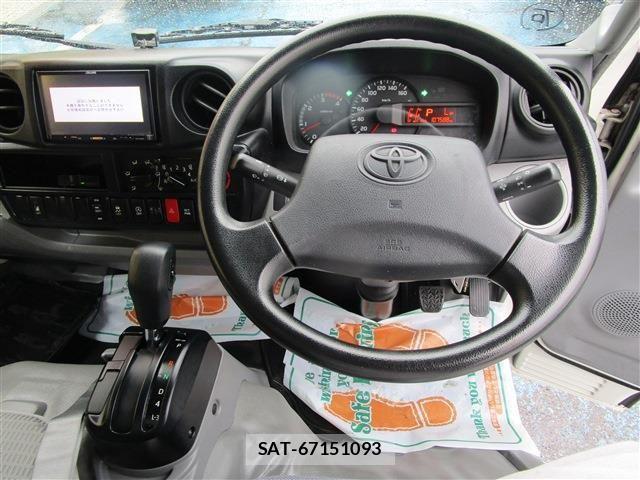 Toyota DYNA TRUCK 2019-02 6004321-9