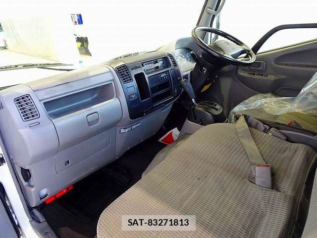 Toyota DYNA TRUCK 2016-12 6135135-6