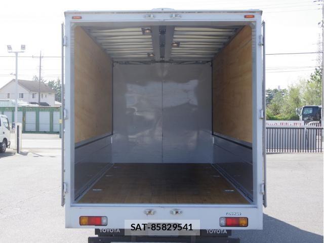 Toyota DYNA TRUCK 2019-04 6214119-4