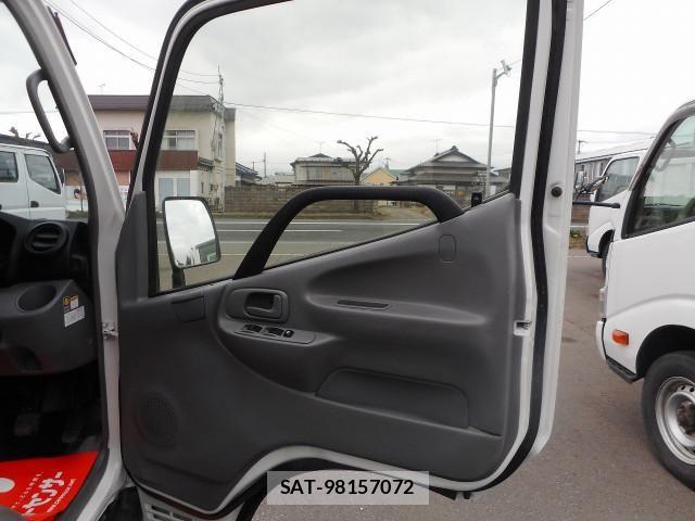 Toyota DYNA TRUCK 2017-08 6214133-12