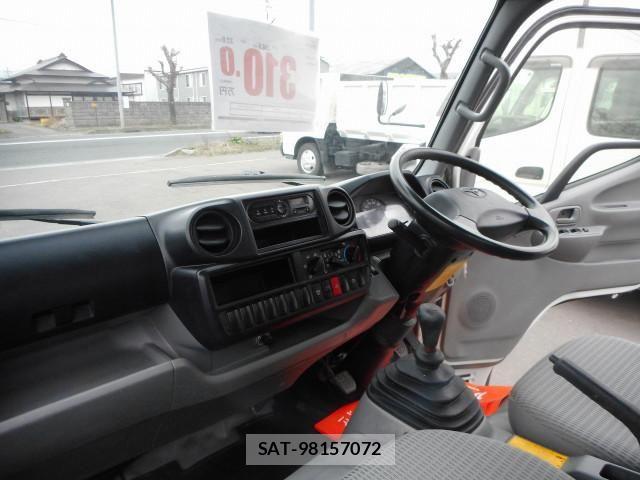 Toyota DYNA TRUCK 2017-08 6214133-13