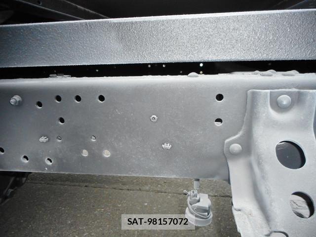 Toyota DYNA TRUCK 2017-08 6214133-26