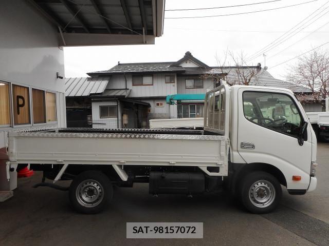 Toyota DYNA TRUCK 2017-08 6214133-4