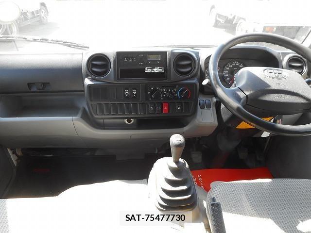 Toyota DYNA TRUCK 2017-01 6271520-11
