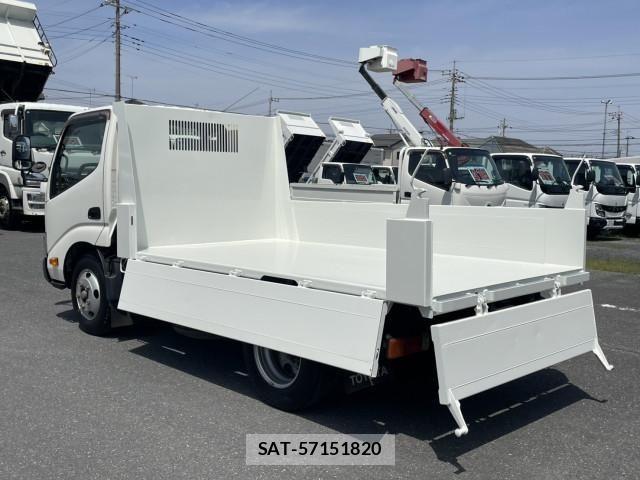 Toyota DYNA TRUCK 2017-06 6497075-11