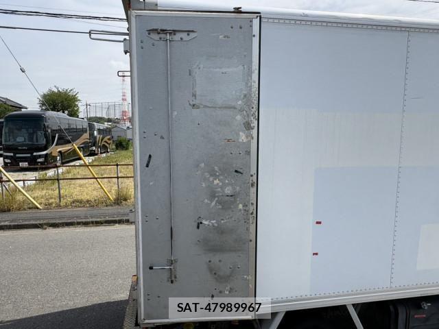 Toyota DYNA TRUCK 2016-03 6675779-16