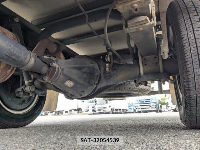 Toyota DYNA TRUCK 2017-03 6691001-9