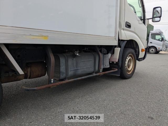 Toyota DYNA TRUCK 2017-03 6691001-12
