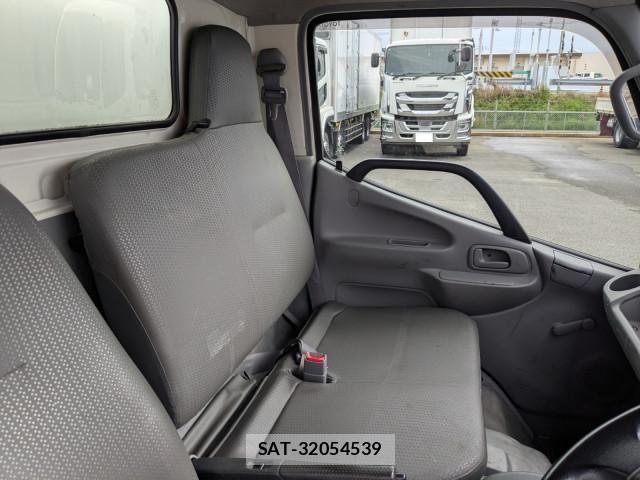 Toyota DYNA TRUCK 2017-03 6691001-27