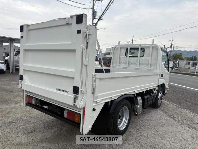 Toyota DYNA TRUCK 2013-04 6751393-2