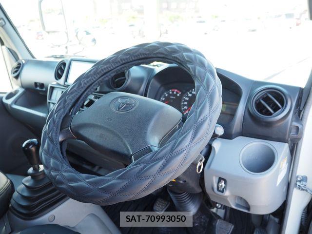 Toyota DYNA TRUCK 2019-07 6751396-1
