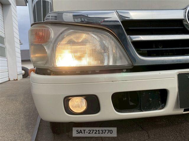 Toyota DYNA TRUCK 2013-03 6814740-9